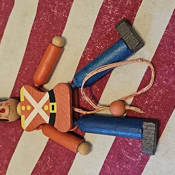 VTG 1950's Austria M Gschnitzer Wooden Pull String Soldier Puppet Toy - Picture 3 of 4